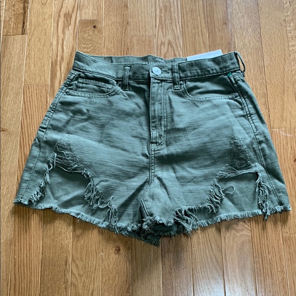 American Eagle, Olive Green Distressed Women Shorts - Picture 4 of 15